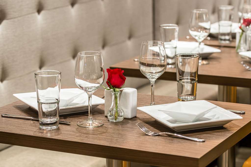 Hotel Centro Sonoma Wine Country, Tapestry Collection Hilton Rohnert Park Restaurant foto